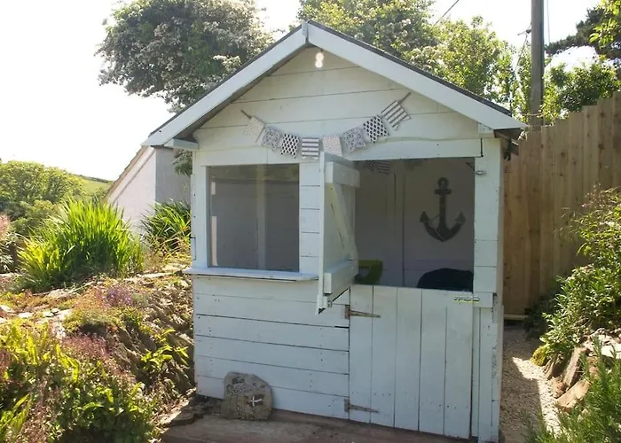 Chlobo Cottage Near Watergate Bay, By The Sea